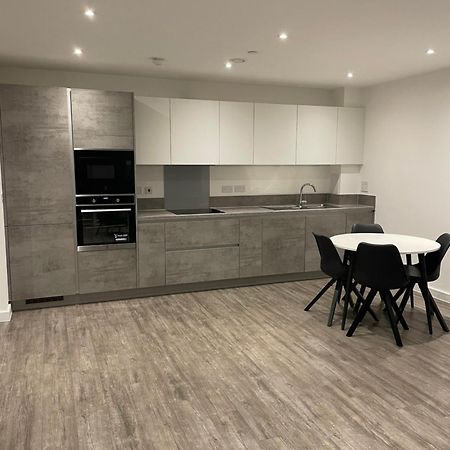 Luxurious 2 Bedroom Apartment Barking  Exterior foto